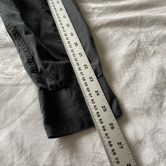 DKNY Men's Charcoal Pinstriped Long Sleeve Button Up Shirt‎ Size 16 (34/35) - Picture 10 of 13